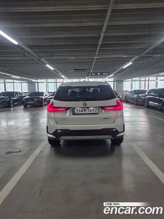 BMW X1 (U11) 4