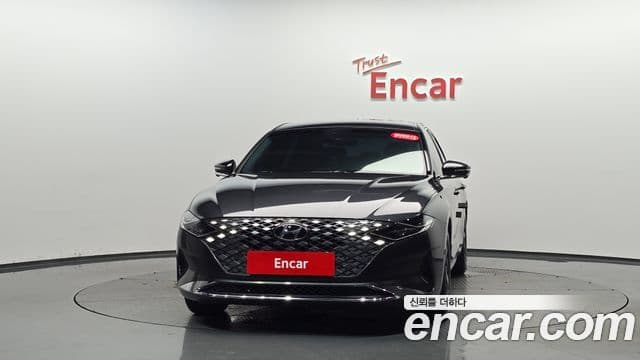 Hyundai The New Grandeur IG Hybrid 3