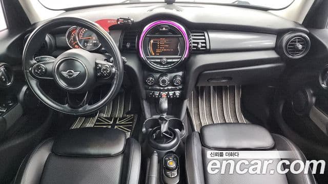 MINI Cooper D 4