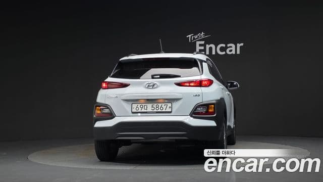 Hyundai Kona 3
