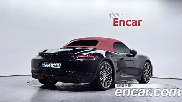 Porsche 718 Boxster 2