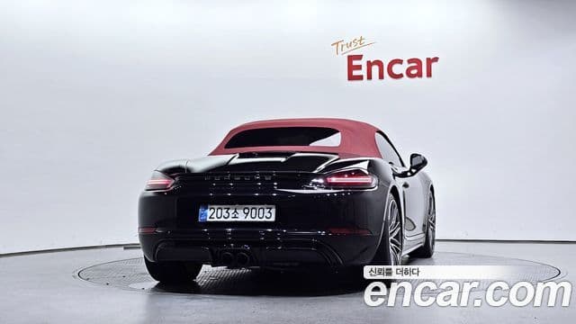 Porsche 718 Boxster 4