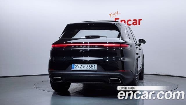 Porsche Cayenne (PO536) 4