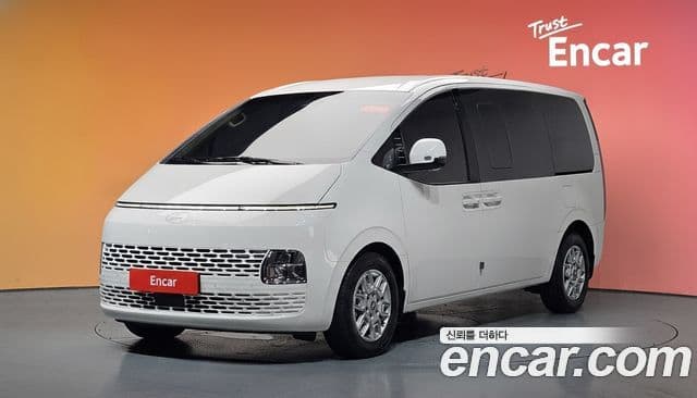 Hyundai Staria — 1