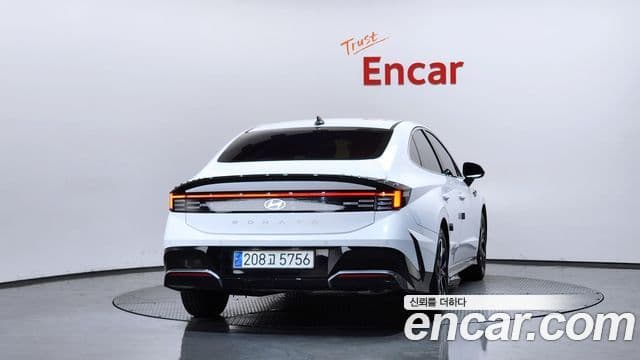 Hyundai Sonata The Edge (DN8) 4