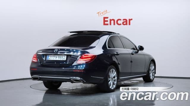 Mercedes-Benz E-Class W213 2