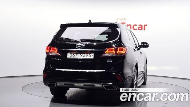 Hyundai The New Maxcruz 3