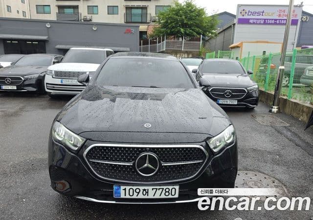 Mercedes-Benz E-Class W214 1