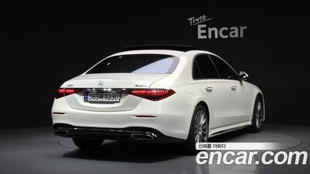Mercedes-Benz S-Class W223 2