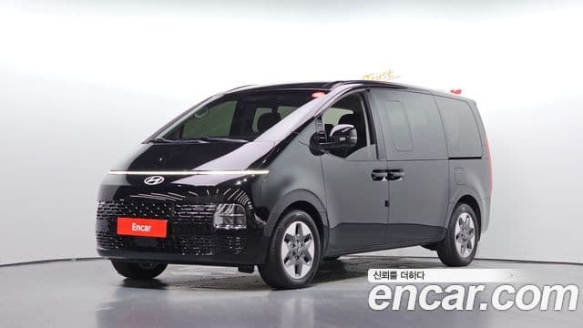 Hyundai Staria 1