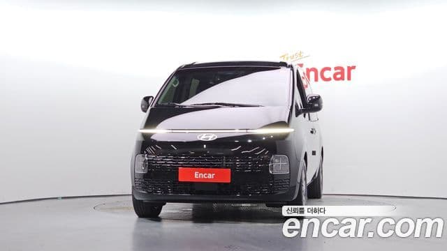 Hyundai Staria 3
