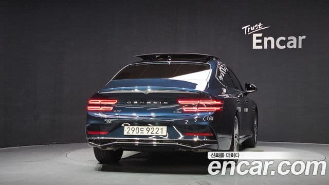 Genesis G80 (RG3) 4
