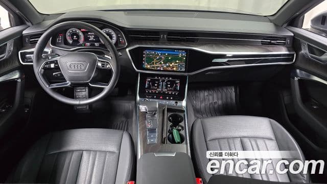 Audi A6 (C8) 4