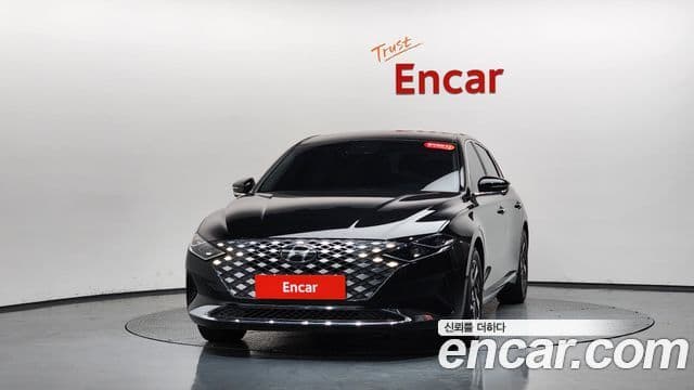 Hyundai The New Grandeur IG Hybrid 2