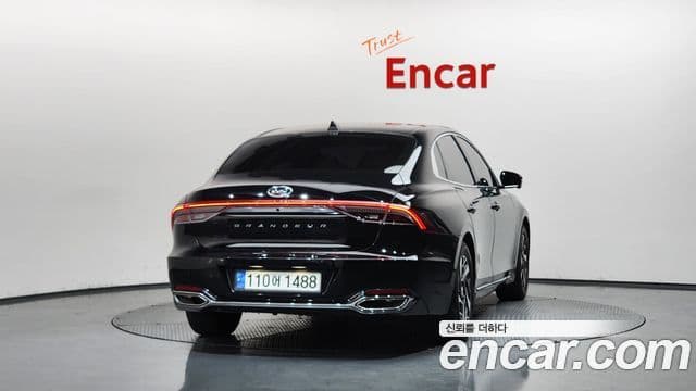 Hyundai The New Grandeur IG Hybrid 3