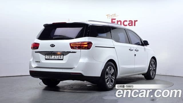 Kia The New Carnival 2