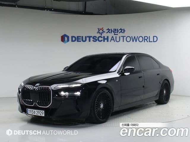 BMW 7 Series (G70)