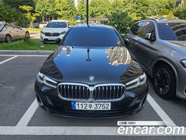 BMW 5 Series (G30)