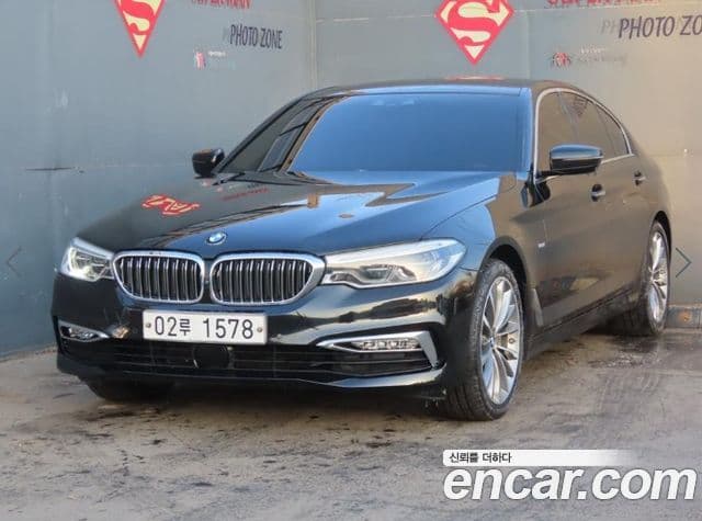 BMW 5 Series (G30)