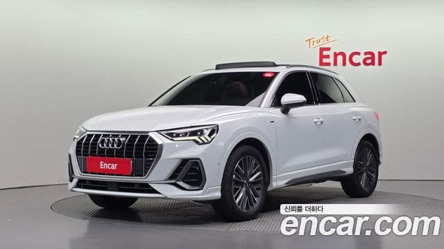 Audi Q3 (F3)