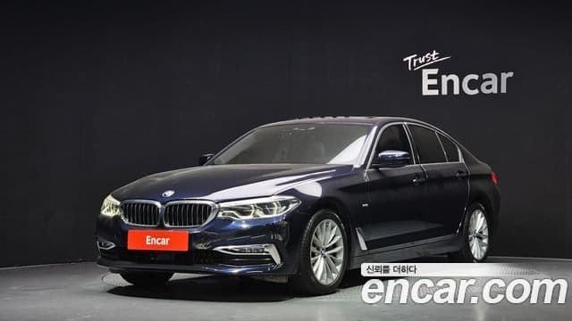BMW 5 Series (G30)