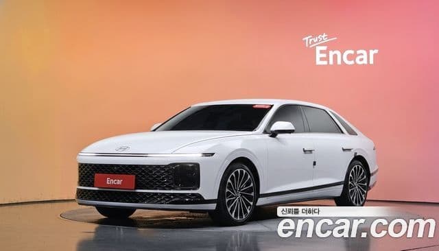 Hyundai Grandeur Hybrid (GN7)