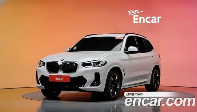 BMW iX3