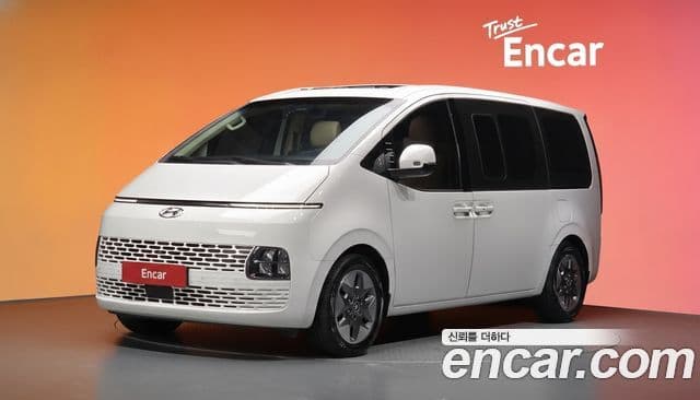 Hyundai Staria