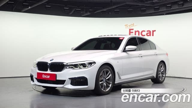 BMW 5 Series (G30)