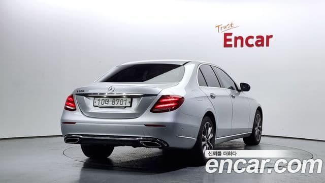 Mercedes-Benz E-Class W213 2