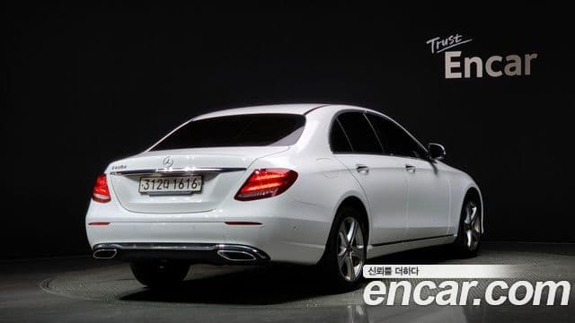 Mercedes-Benz E-Class W213 2