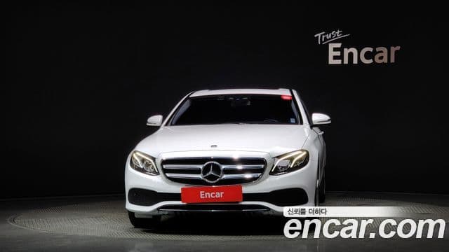 Mercedes-Benz E-Class W213 3