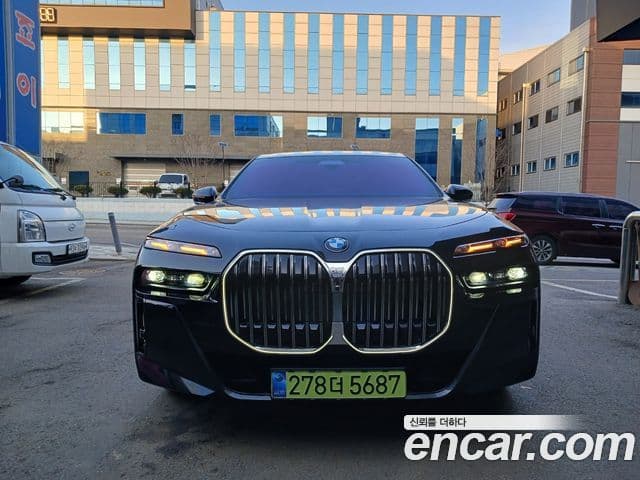 BMW 7 Series (G70)
