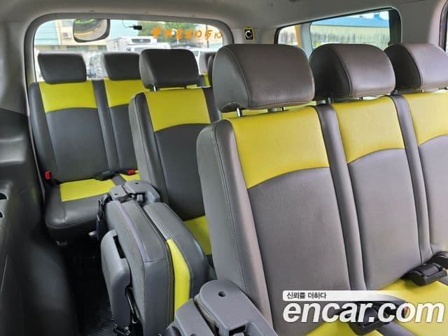 Hyundai Grand Starex 3