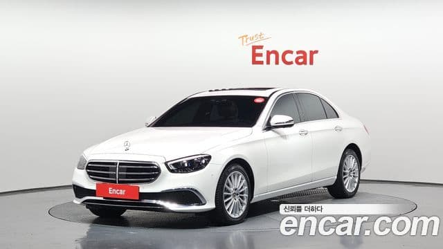 Mercedes-Benz E-Class W213 1