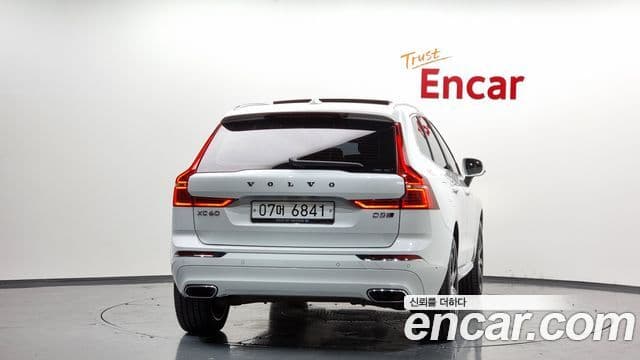 Volvo XC60 2nd Gen 4
