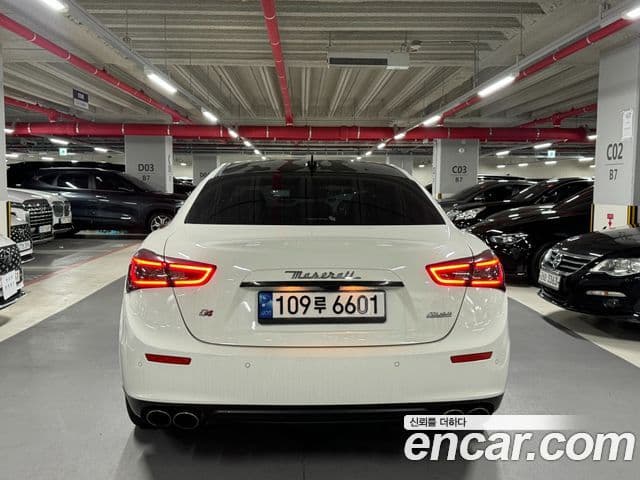 Maserati Ghibli 3