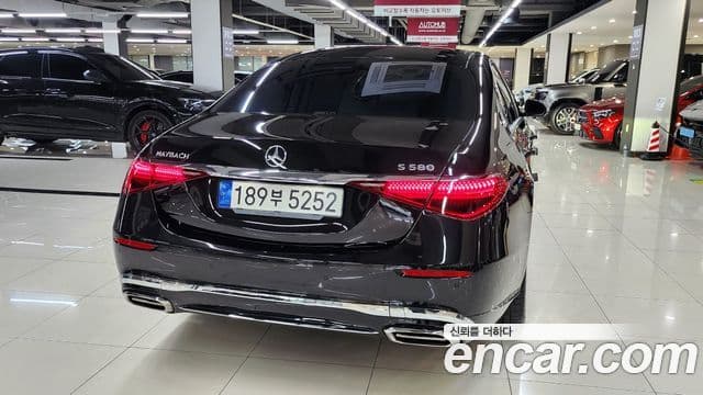 Mercedes-Benz S-Class W223 4