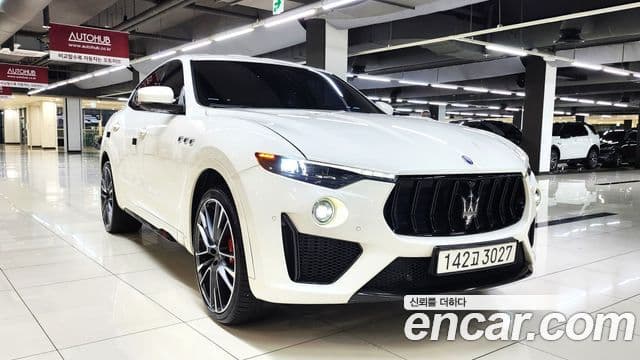 Maserati Levante 2