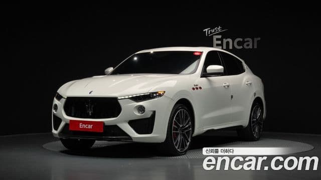 Maserati Levante — 1