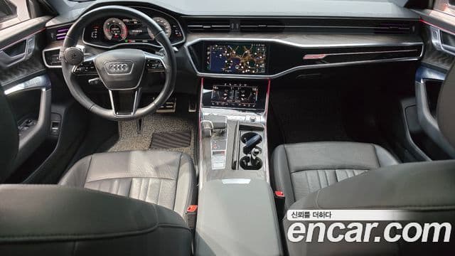 Audi A6 (C8) 4