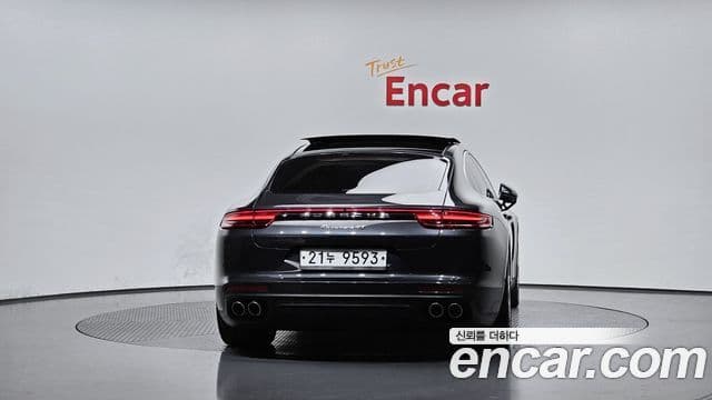 Porsche Panamera (971) 4