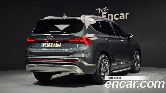 Hyundai The New Santa Fe 2