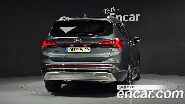 Hyundai The New Santa Fe 4