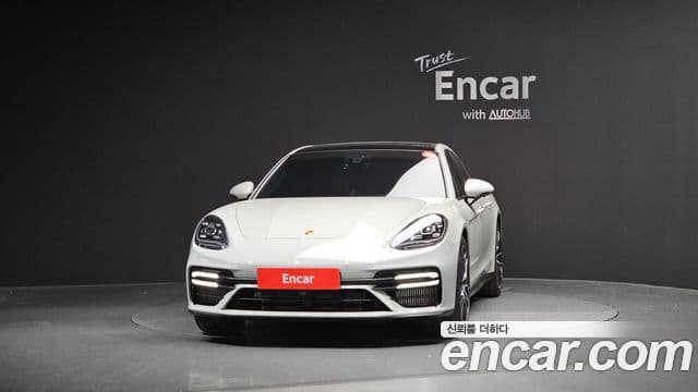 Porsche Panamera (971) 3