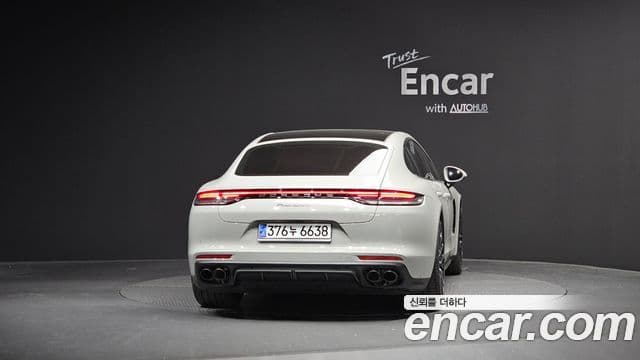 Porsche Panamera (971) 4