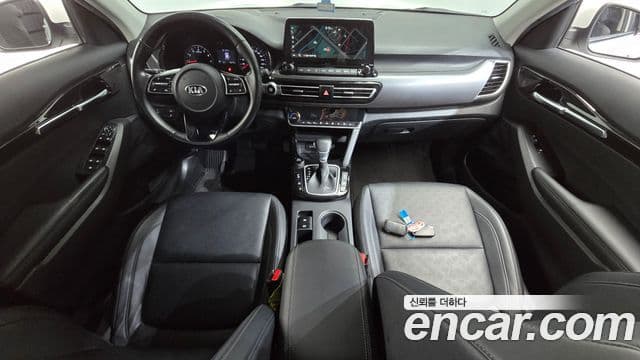 Kia Seltos 4