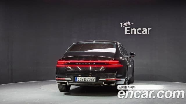 Genesis G90 (RS4) 4