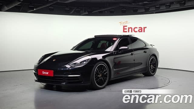 Porsche Panamera (971) 1