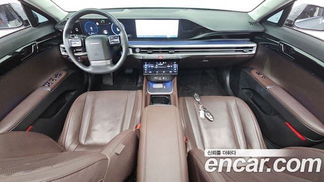 Hyundai Grandeur (GN7) 4